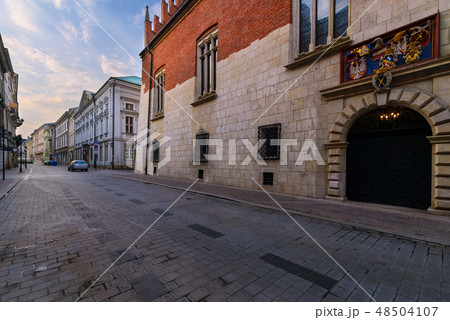 Antique doors in old town of Krakow 48504107