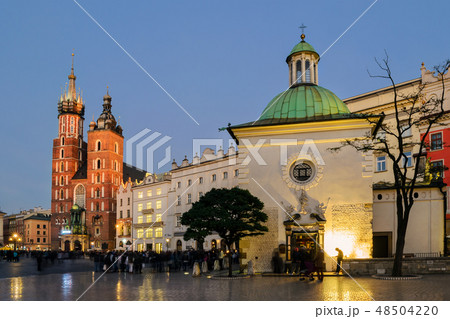 Rynek Glowny - The main square of Krakow Rynek Glowny - The main square of Krakow 48504220