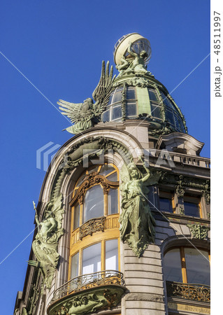 Decorative sculptures on the facade of the ancient Decorative sculptures on the facade of the ancient 48511997