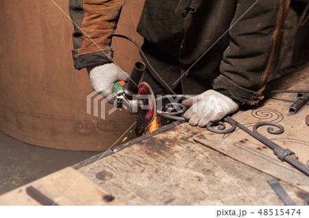 Man s Hand Forge Solder Forged Product Connection 48515474