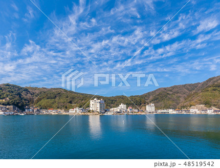 美保関港 堤防から見た街並み 美保関港 堤防から見た街並み 48519542