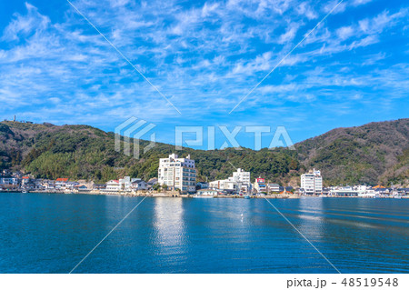 美保関港　堤防から見た街並み 48519548