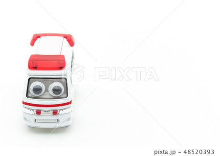 目玉シール付き救急車:wiggly-eyed ambulance 目玉シール付き救急車:wiggly-eyed ambulance 48520393