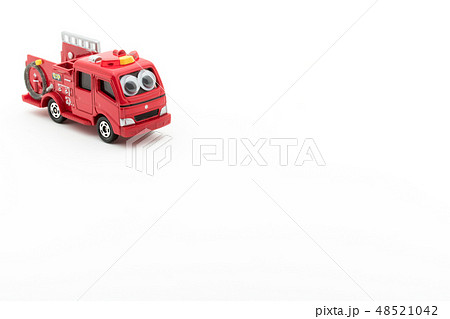 目玉シール付き消防車: wiggly-eyed fire engine 目玉シール付き消防車: wiggly-eyed fire engine 48521042