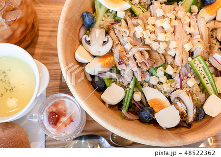 美味しいサラダランチ 48522362