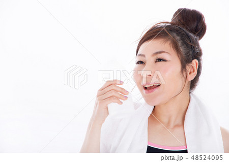 健康的な女性 健康的な女性 48524095
