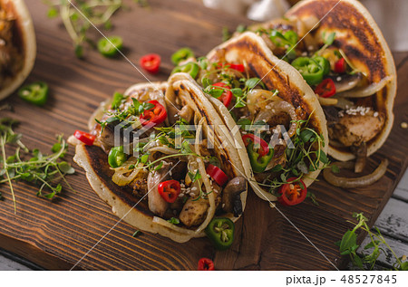 Homemade chicken pepper tacos 48527845