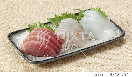 刺し身三点盛り 48529254