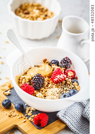 Granola with hemp seeds, maca, peanut butter Granola with hemp seeds, maca, peanut butter 48532083
