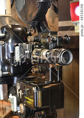 生野町口銀谷 昭和の映画館で使われた映写機 生野町口銀谷 昭和の映画館で使われた映写機 48538108