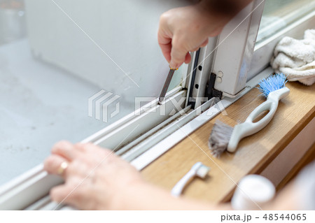 サッシの掃除 サッシの掃除 48544065