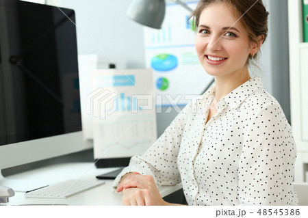 Adult caucasian fashion attractive businesswoman 48545386