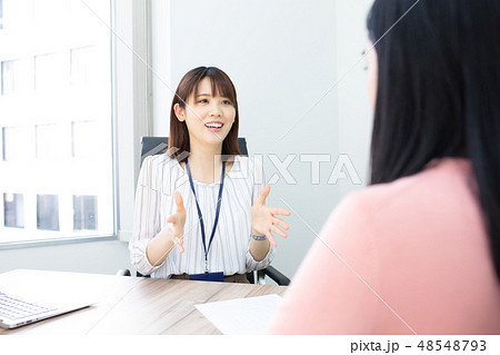 コミュニケーション 女性 コミュニケーション 女性 48548793
