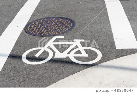自転車の道路標示 自転車の道路標示 48550647