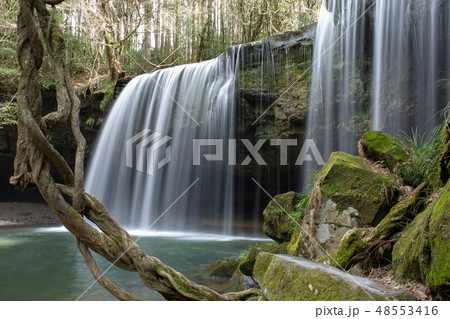 熊本県小国町の鍋ヶ滝 48553416