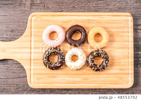 Donuts on a white background.甜甜圈,甜點,點心,下午茶,cake Donuts on a white background.甜甜圈,甜點,點心,下午茶,cake 48553702