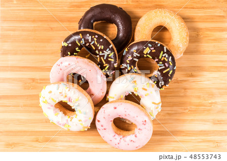 Donuts on a white background.甜甜圈,甜點,點心,下午茶,cake Donuts on a white background.甜甜圈,甜點,點心,下午茶,cake 48553743