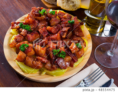 Spanish roasted pig snouts Spanish roasted pig snouts 48554475