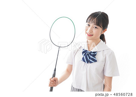 部活をする学生 48560728