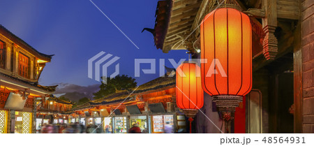 Lijiang old town in the evening Lijiang old town in the evening 48564931