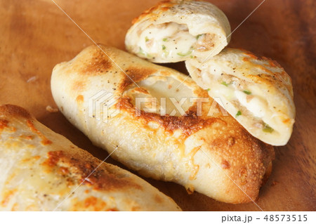 皿 料理 食べ物 48573515