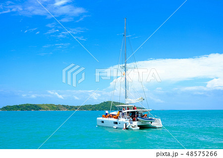 Tourists boat sailing in the sea in Thailand 48575266