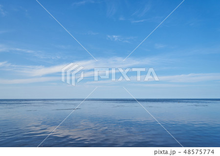 北海道　宗谷岬からの樺太島の眺め 48575774
