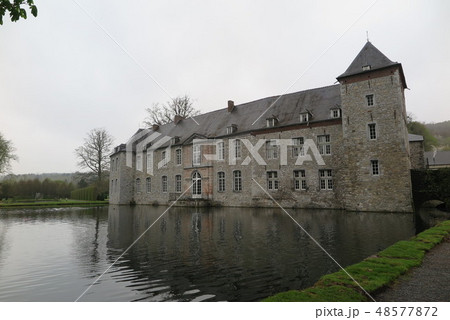 ベルギーの古城・アンヌヴォワ城(Belgium) ベルギーの古城・アンヌヴォワ城(Belgium) 48577872