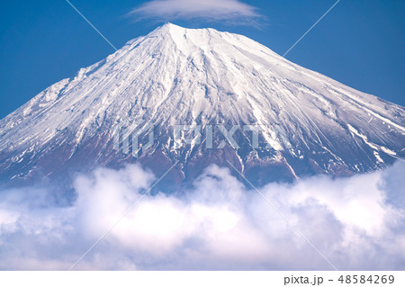 《静岡県》富士山・大雲海と笠雲 48584269