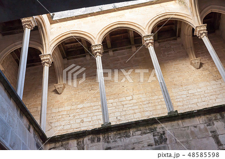 Gallery in royal residence of Monastery of Santes Creus 48585598