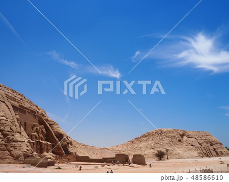アブシンベル神殿　遠景 48586610
