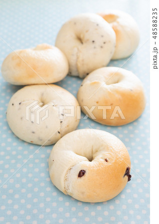 おうちでパン作り　ベーグル 48588235