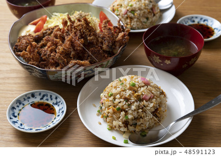 イカフライと炒飯 48591123