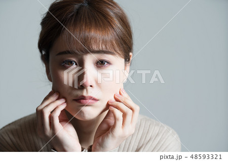 泣き顔 48593321
