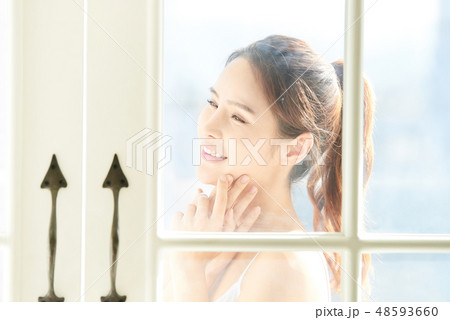 女性 ビューティー 女性 ビューティー 48593660