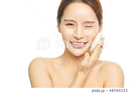 女性　ビューティー 48594253