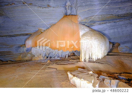 Stalagmites and stalactites in the cave Gruta Da Lapa Doce, cave in Iraquara, Chapada Diamantina Stalagmites and stalactites in the cave Gruta Da Lapa Doce, cave in Iraquara, Chapada Diamantina 48600222