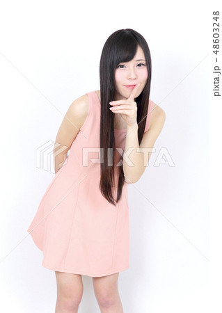 若い女性 ポートレート 若い女性 ポートレート 48603248