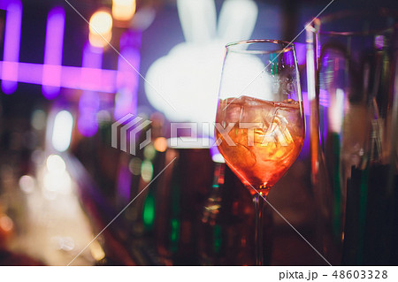 Cold and refreshing summer cocktail. Drinks and hospitality concept. Vertical image with selective 48603328