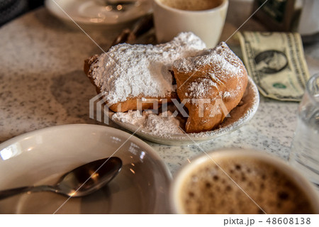 Breakfast in New Orleans (USA) 48608138