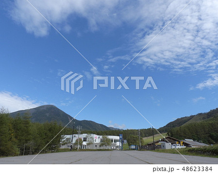 しらかば2in1スキー場と蓼科山 ( 2018年9月秋 長野県北佐久郡立科町 ) しらかば2in1スキー場と蓼科山 ( 2018年9月秋 長野県北佐久郡立科町 ) 48623384