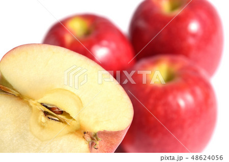 りんご（ピンクレディー） 48624056