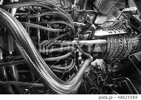 Gas turbine engine aircraft. The power plant runs 48625569