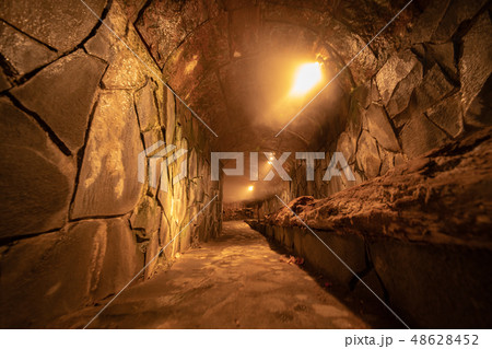 （静岡県）熱海の走り湯　内部 48628452