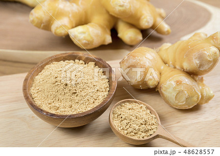 生姜粉末と生姜 48628557