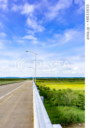 十勝川河口に架かる橋 48633650