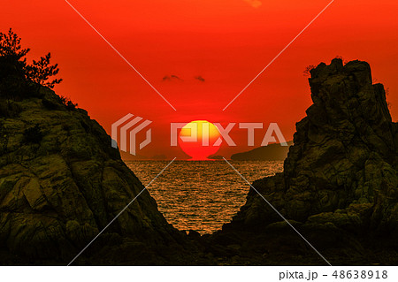 瀬戸内に沈む夕陽! 瀬戸内に沈む夕陽! 48638918
