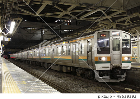 上越線高崎口の211系（6両編成） 48639392