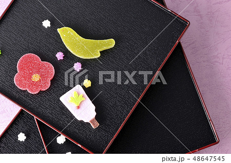和菓子で正月 48647545