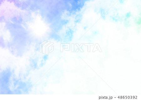 水彩絵の具で描いた夏の青空と雲と太陽 カラフル七色のイラスト素材 48650392 Pixta